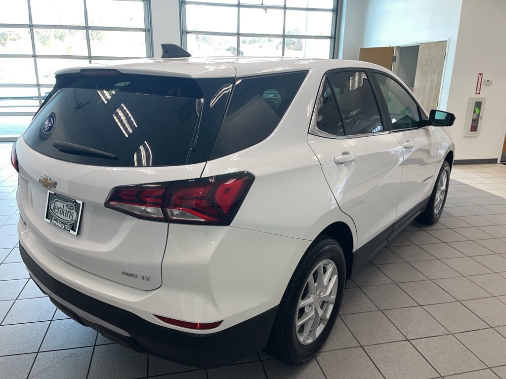 Used 2022 Chevrolet Equinox LT image 16