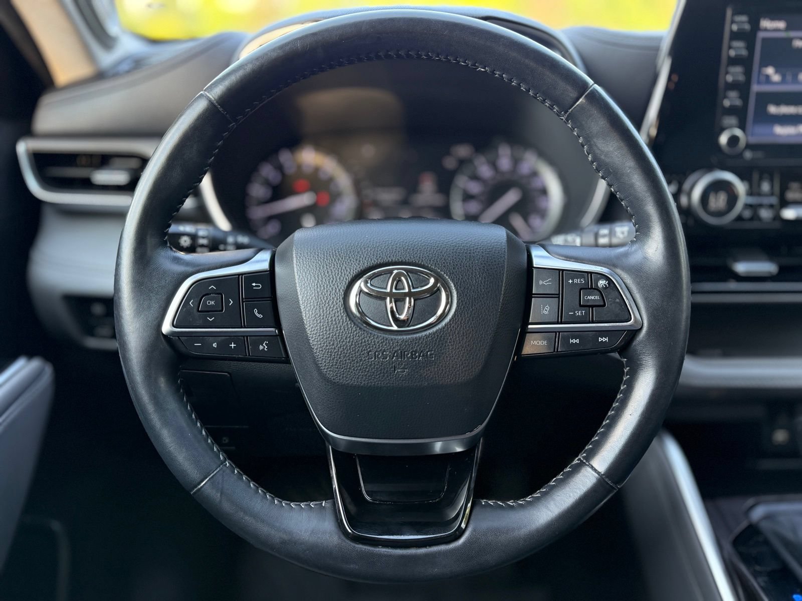 Used 2020 Toyota Highlander Limited AWD/4WD image 24