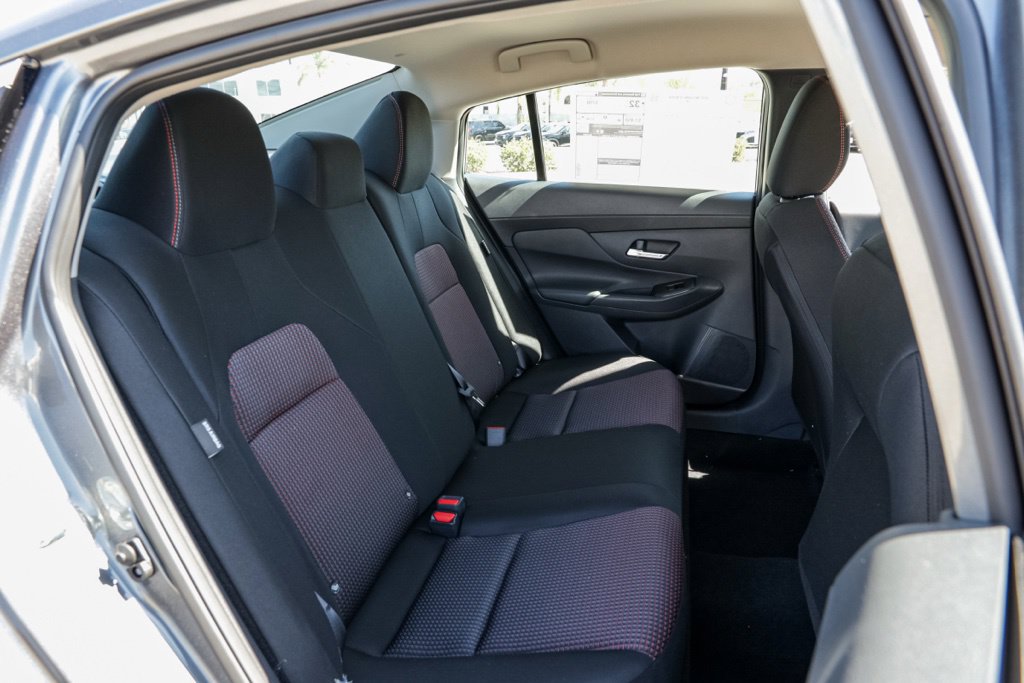 New 2027 Nissan Sentra SR w/ Floor Mat Package FWD image 22
