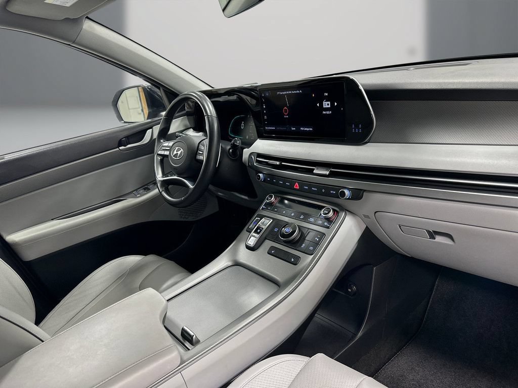 Certified 2024 Hyundai Palisade SEL FWD image 17