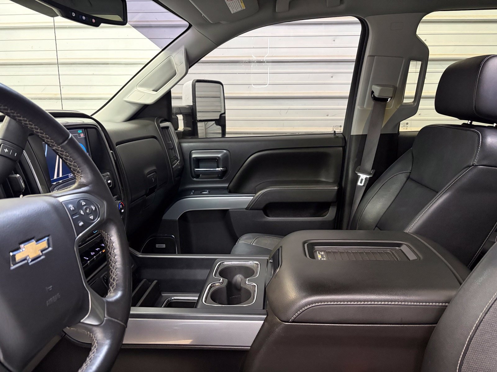 Used 2016 Chevrolet Silverado 2500 LTZ w/ Duramax Plus Package AWD/4WD image 23