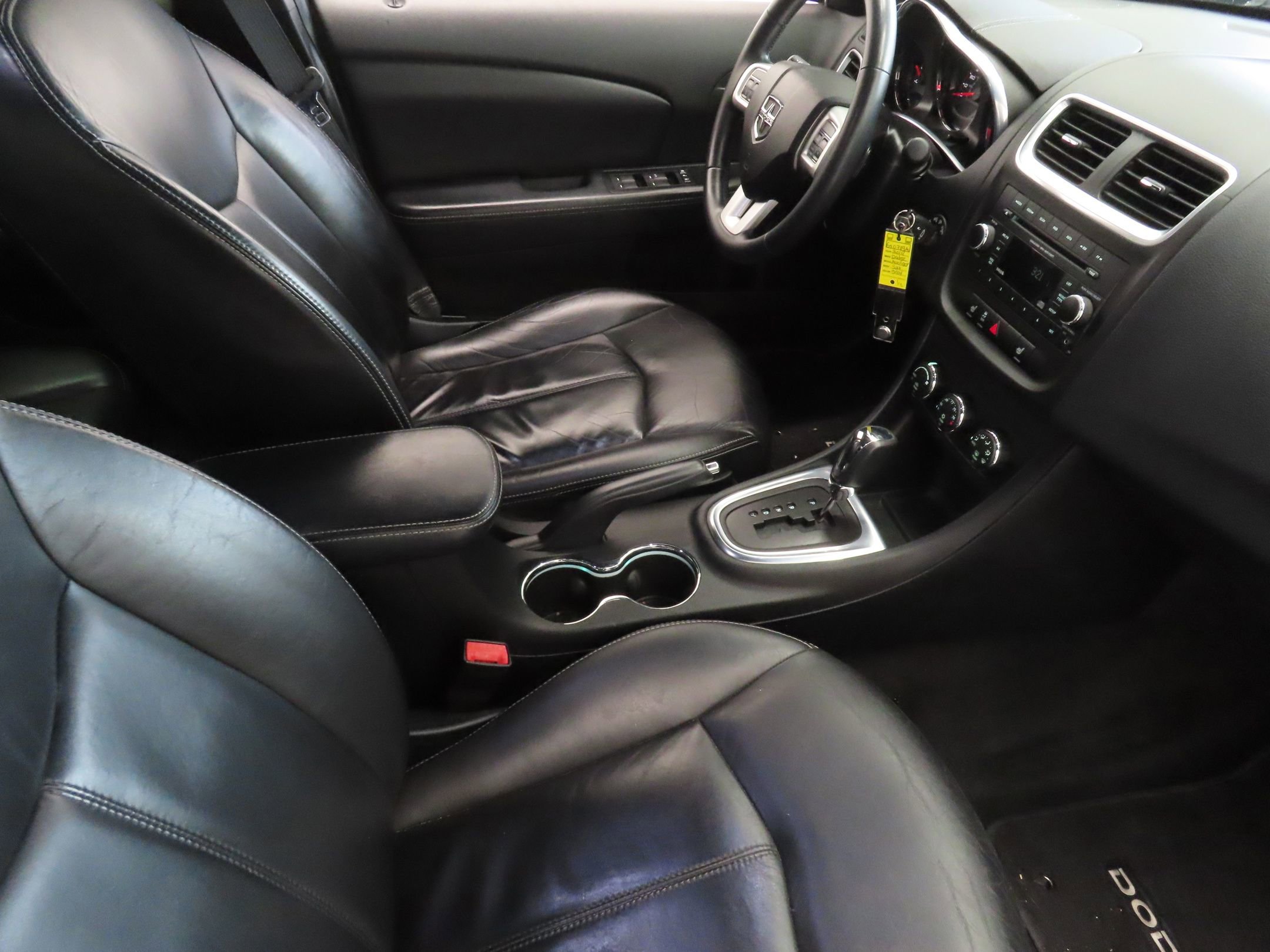 Used 2014 Dodge Avenger SXT w/ Rallye Appearance Group FWD image 22