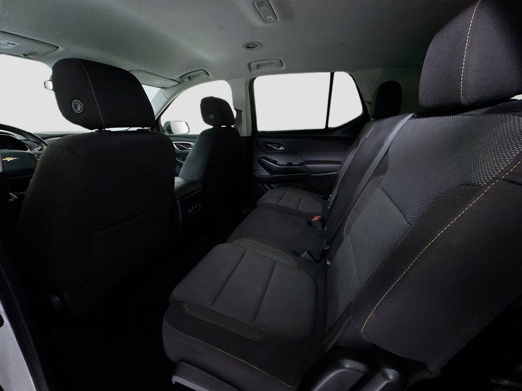 Used 2020 Chevrolet Traverse LS image 16