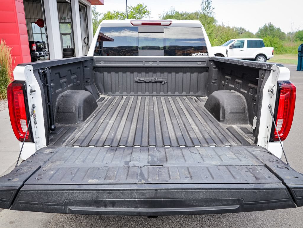Used 2023 GMC Sierra 1500 AT4 w/ AT4 Preferred Package AWD/4WD image 5