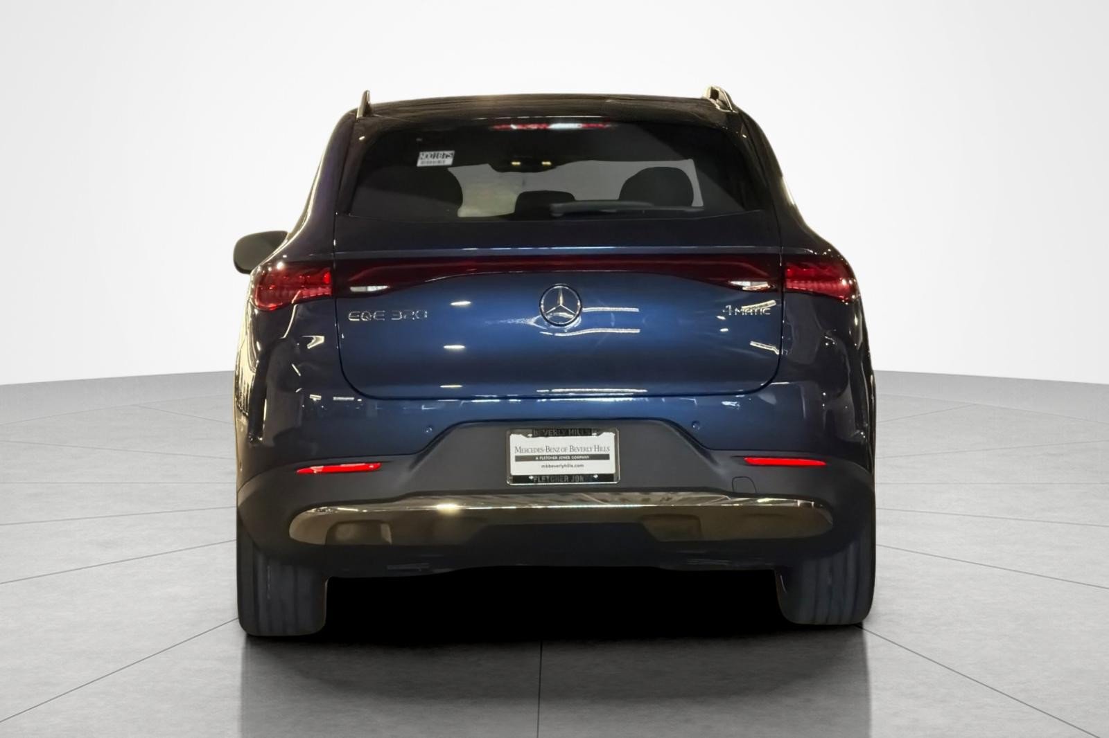New 2027 Mercedes-Benz EQE 320 4MATIC SUV image 4