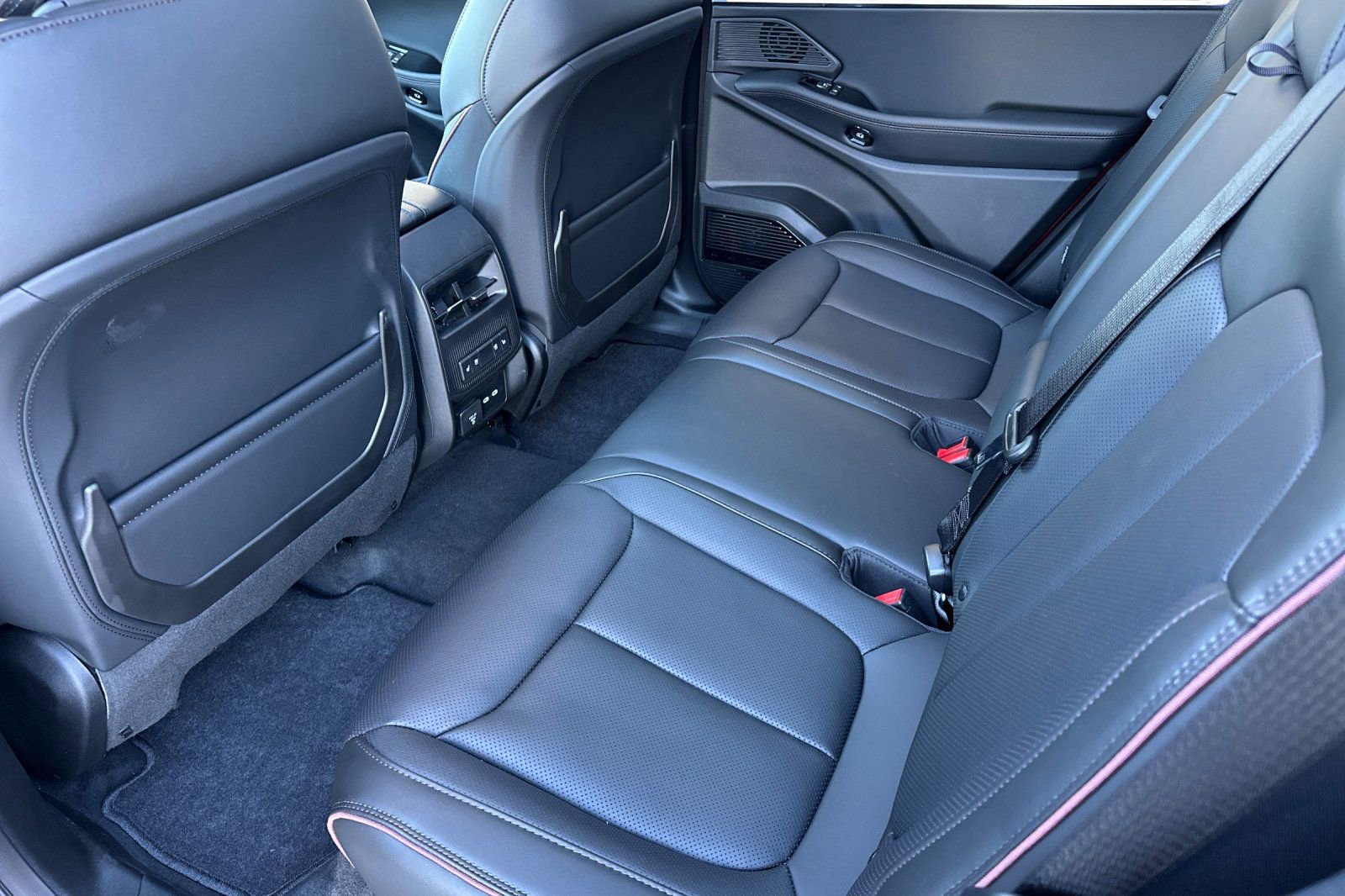 New 2025 Jeep Wagoneer S Launch Edition image 14