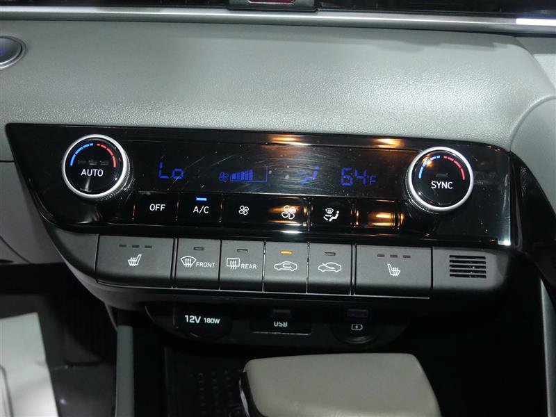 Used 2022 Hyundai Elantra SEL w/ Convenience Package FWD image 38
