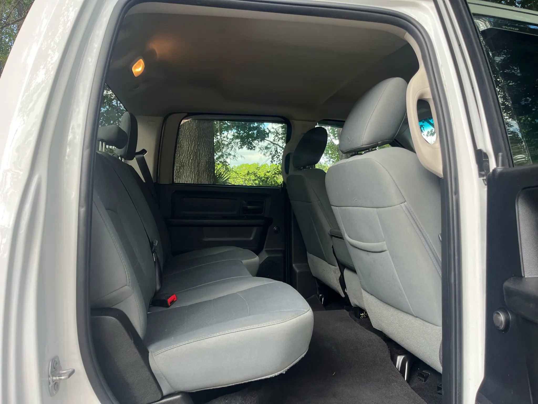 Used 2017 RAM 3500 Tradesman w/ Chrome Appearance Group image 18