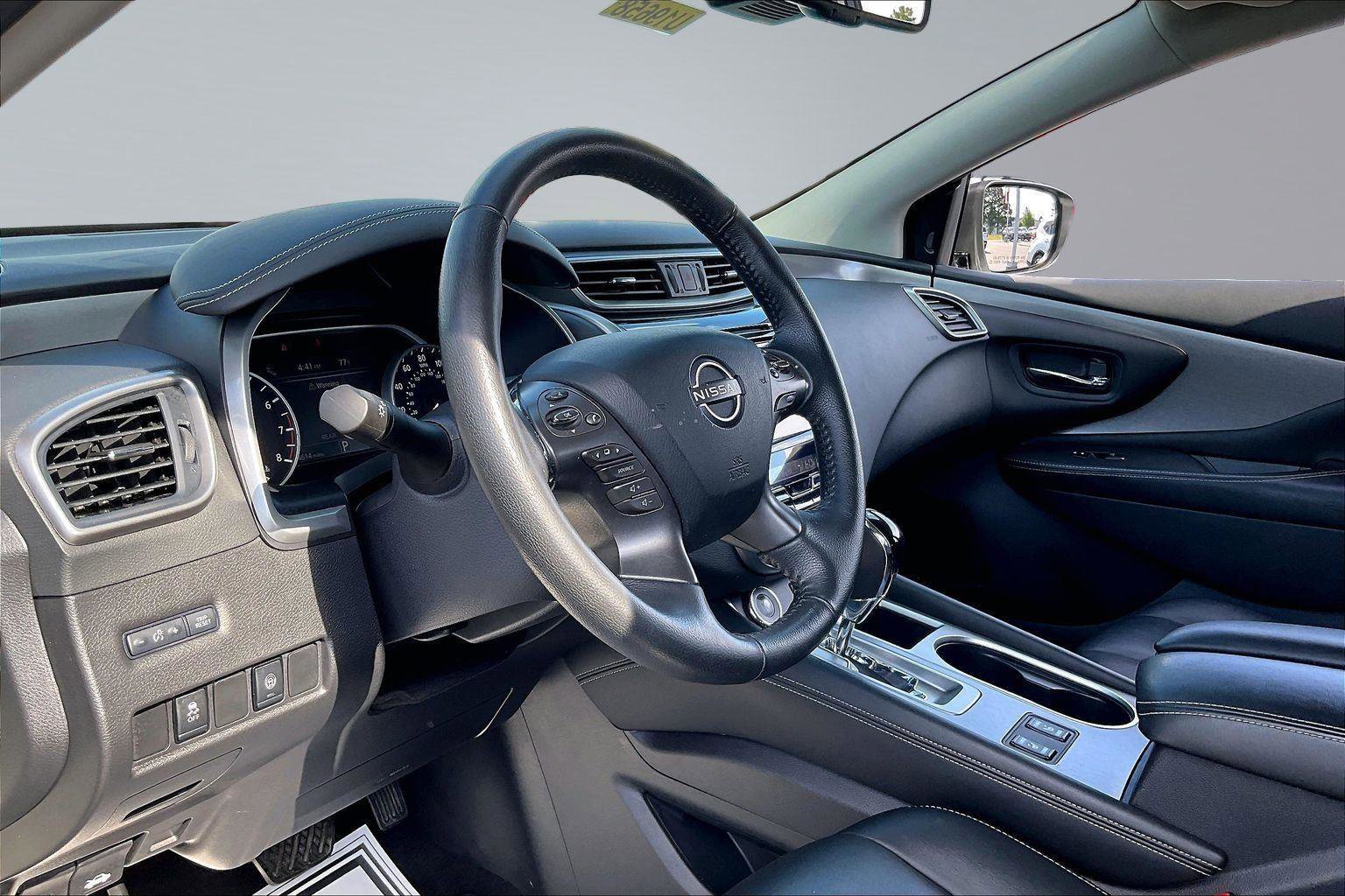 Certified 2024 Nissan Murano SV w/ SV Midnight Edition Package FWD image 15