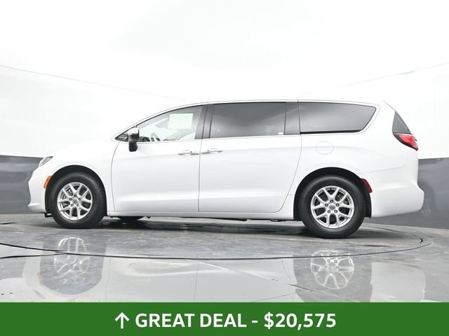 Used 2023 Chrysler Pacifica Touring-L FWD image 53