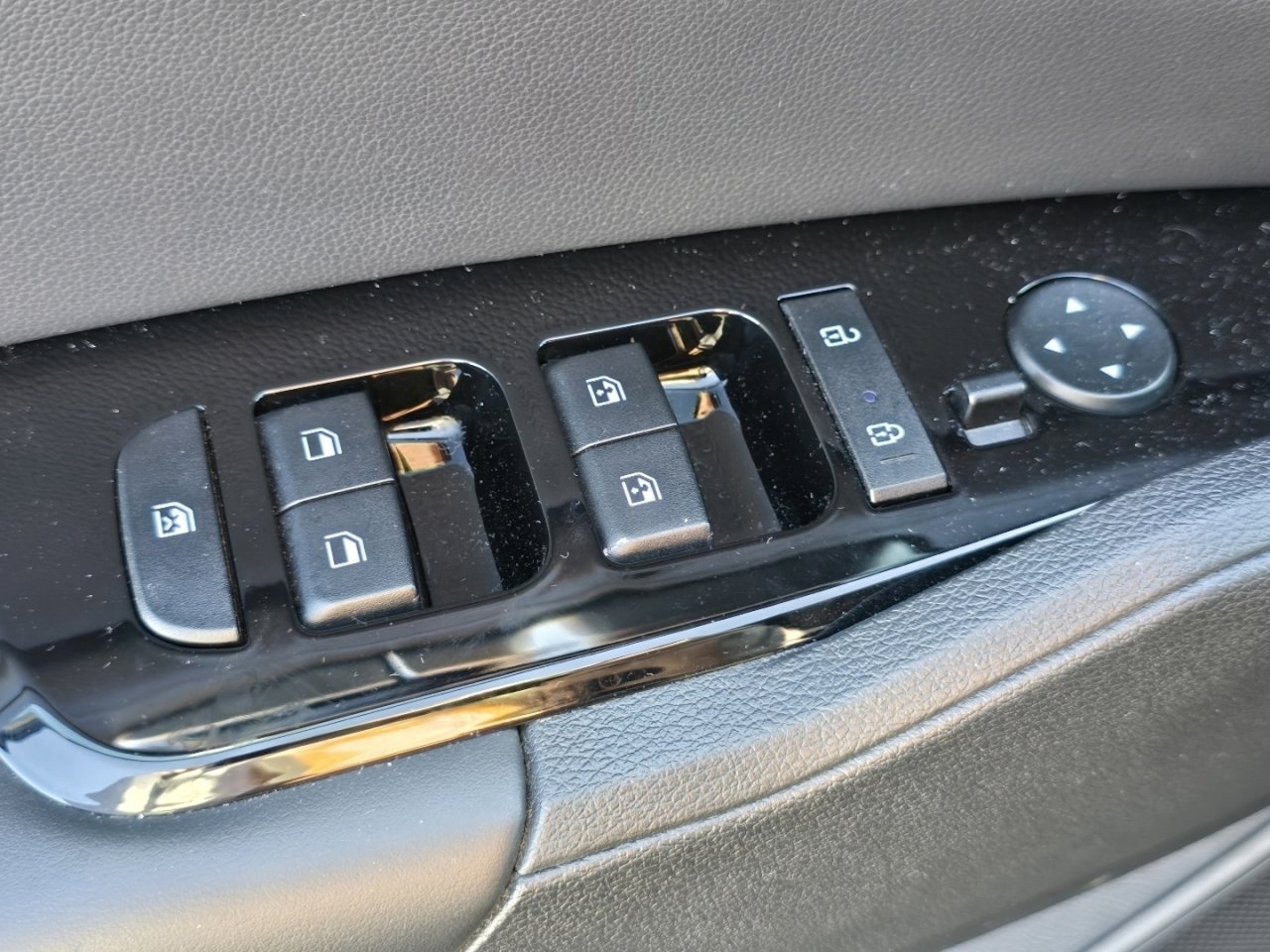 Used 2023 Kia Sportage X-Line w/ X-Line Premium Package image 17