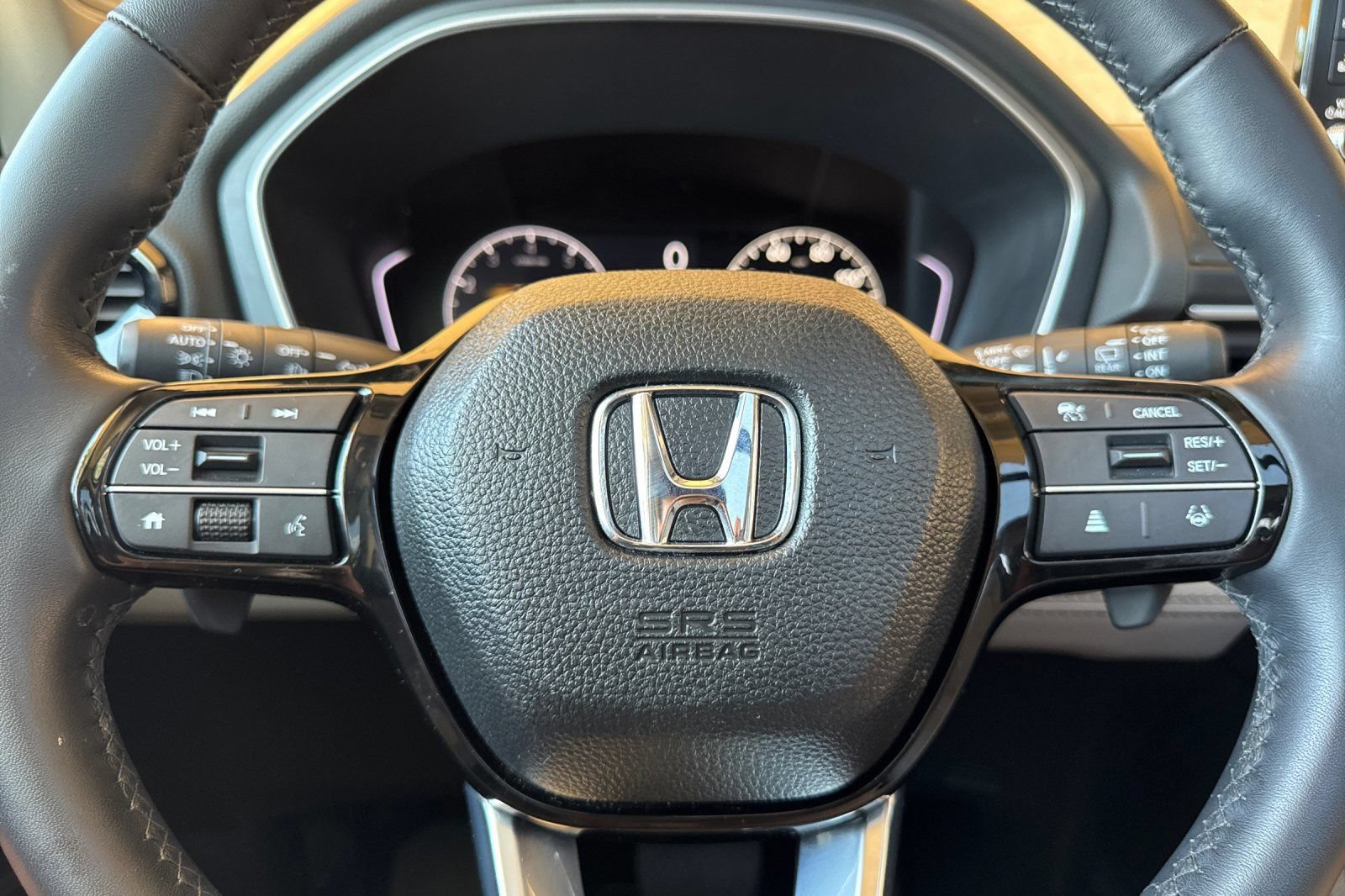 Used 2025 Honda Pilot Touring image 25