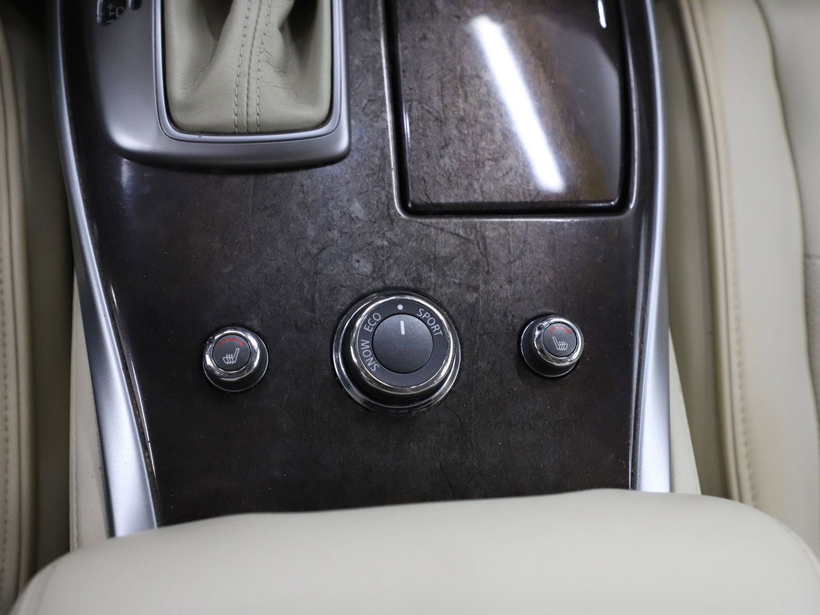 Used 2014 INFINITI QX60 AWD w/ Premium Plus Package image 27