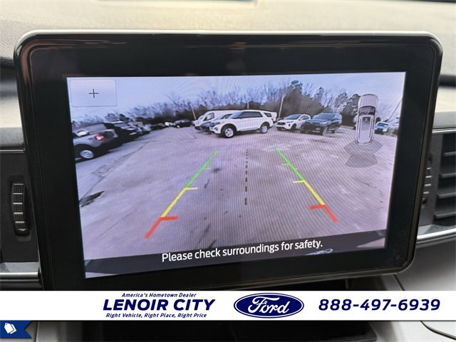 Used 2022 Ford Explorer XLT w/ Equipment Group 202A image 25