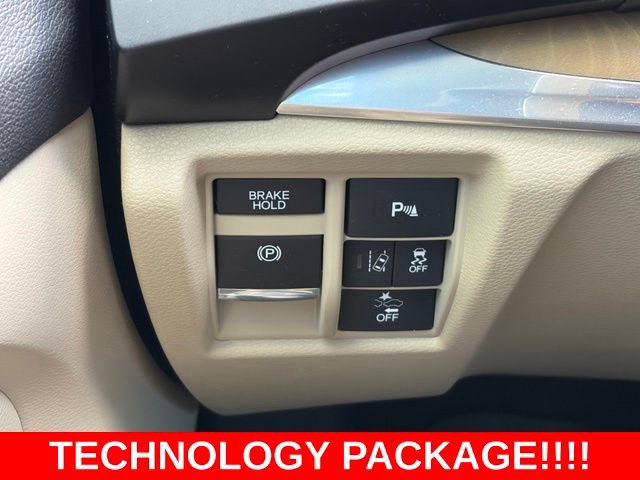 Used 2020 Acura MDX w/ Technology Package FWD image 20