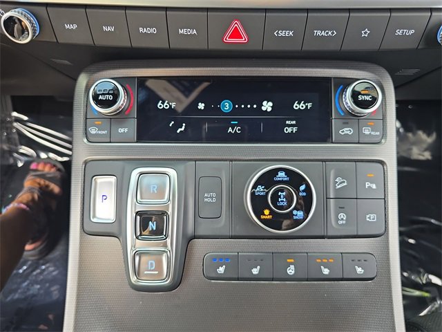 Certified 2025 Hyundai Palisade Calligraphy image 19