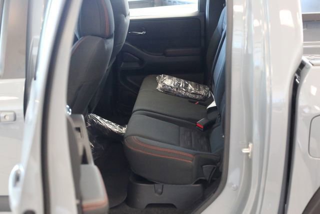 New 2025 Nissan Frontier PRO-4X image 18