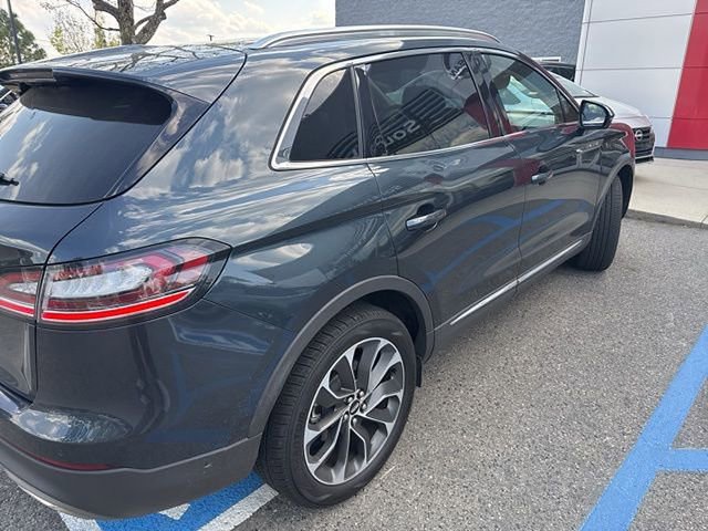 Used 2021 Lincoln Nautilus Reserve w/ Equipment Group 201A image 4