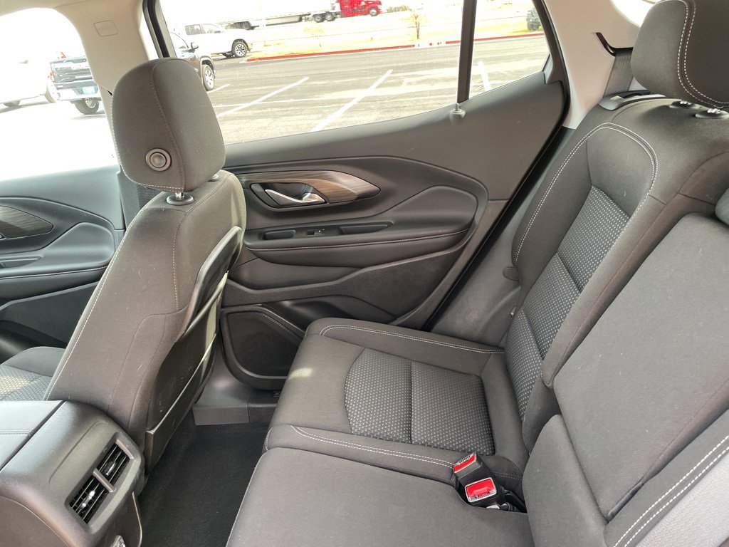 Used 2024 GMC Terrain SLE image 16