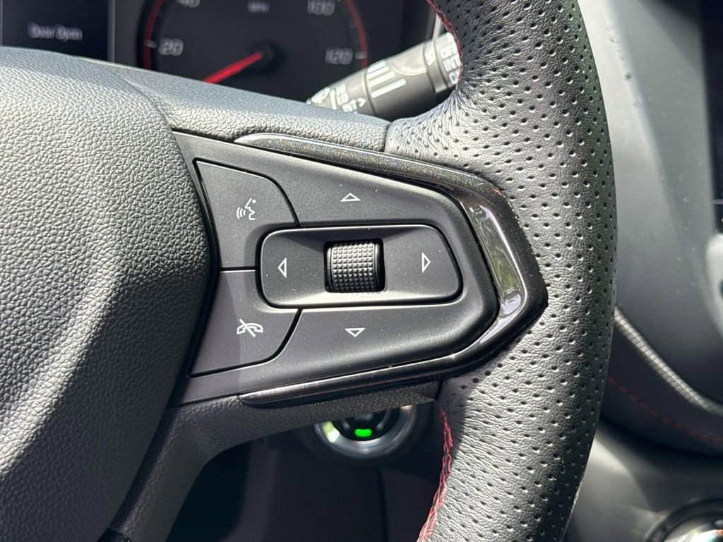 Used 2023 Chevrolet TrailBlazer RS FWD image 24