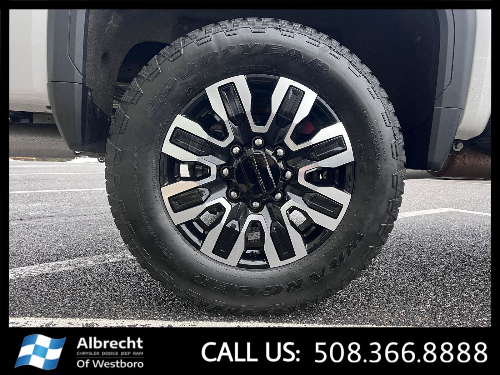 Used 2024 GMC Sierra 2500 Denali Ultimate w/ Snow Plow Prep/Camper Package image 37