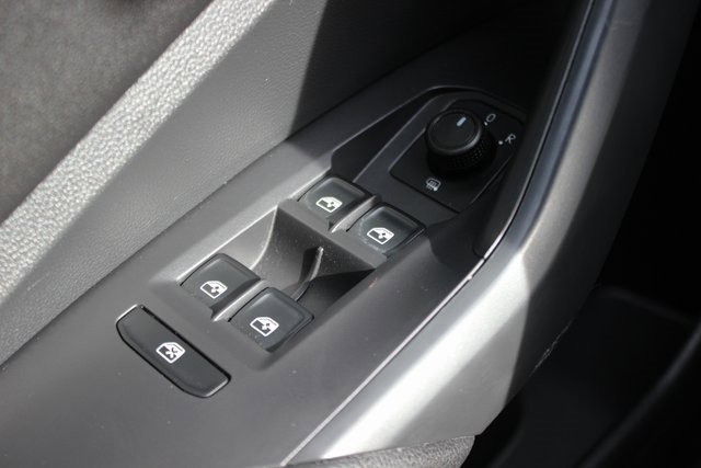 Used 2019 Volkswagen Jetta S w/ Driver Assistance Package image 16