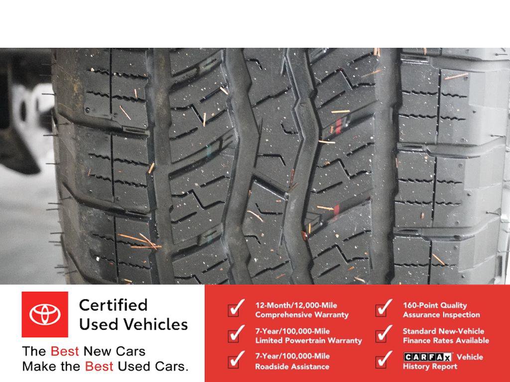 Certified 2025 Toyota Tacoma TRD Off-Road image 28