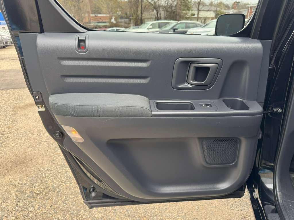 Used 2013 Honda Ridgeline RTS image 16