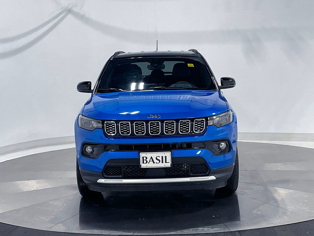Used 2025 Jeep Compass Limited image 9