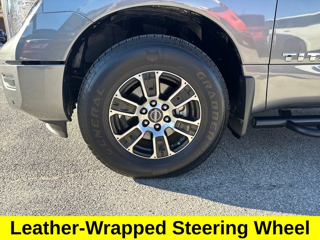 Used 2024 Nissan Titan SV w/ SV Convenience Package image 27