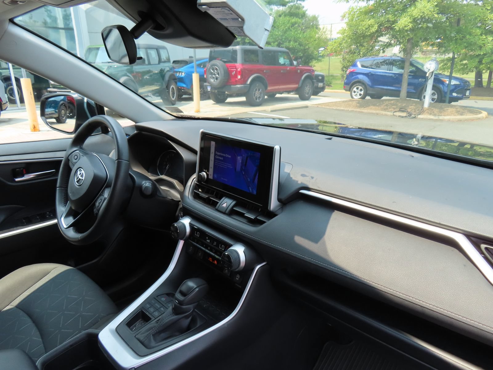 Used 2024 Toyota RAV4 XLE w/ Weather Package AWD/4WD image 15