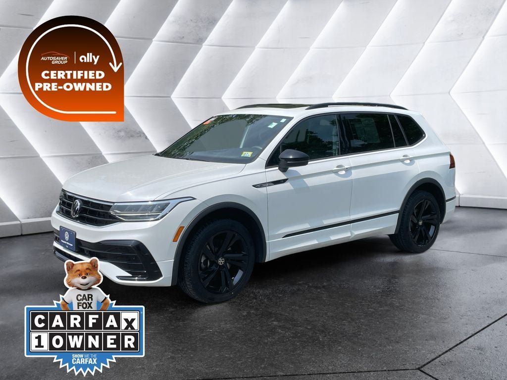 Used 2023 Volkswagen Tiguan SE R-Line AWD/4WD image 1