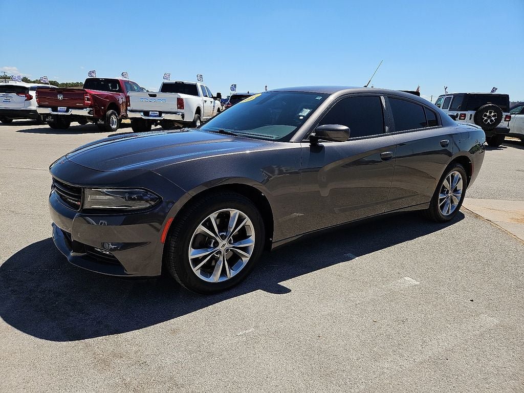 Certified 2020 Dodge Charger SXT AWD/4WD image 2
