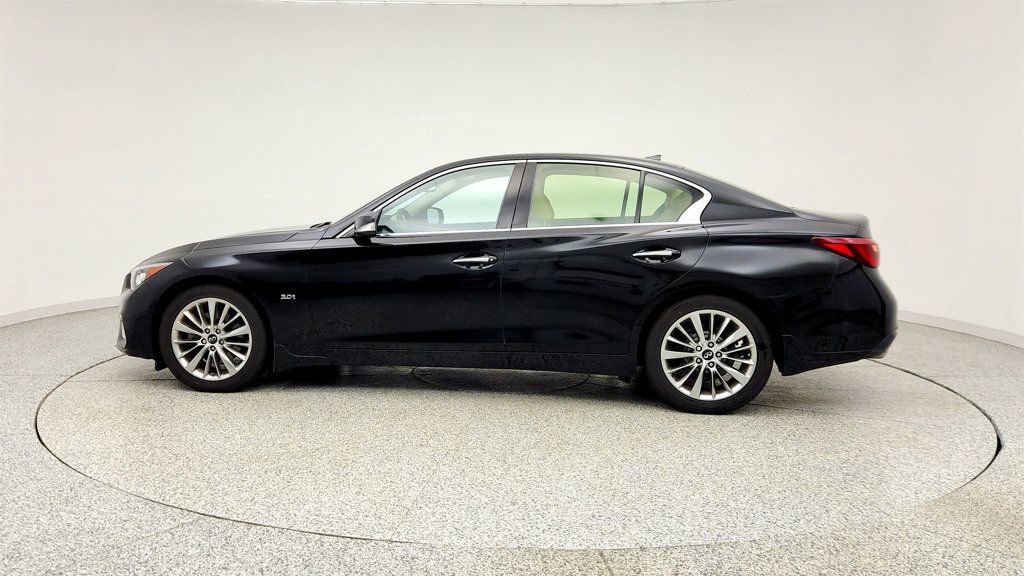 Used 2019 INFINITI Q50 Luxe w/ Essential Package (3.0T Luxe) AWD/4WD image 8
