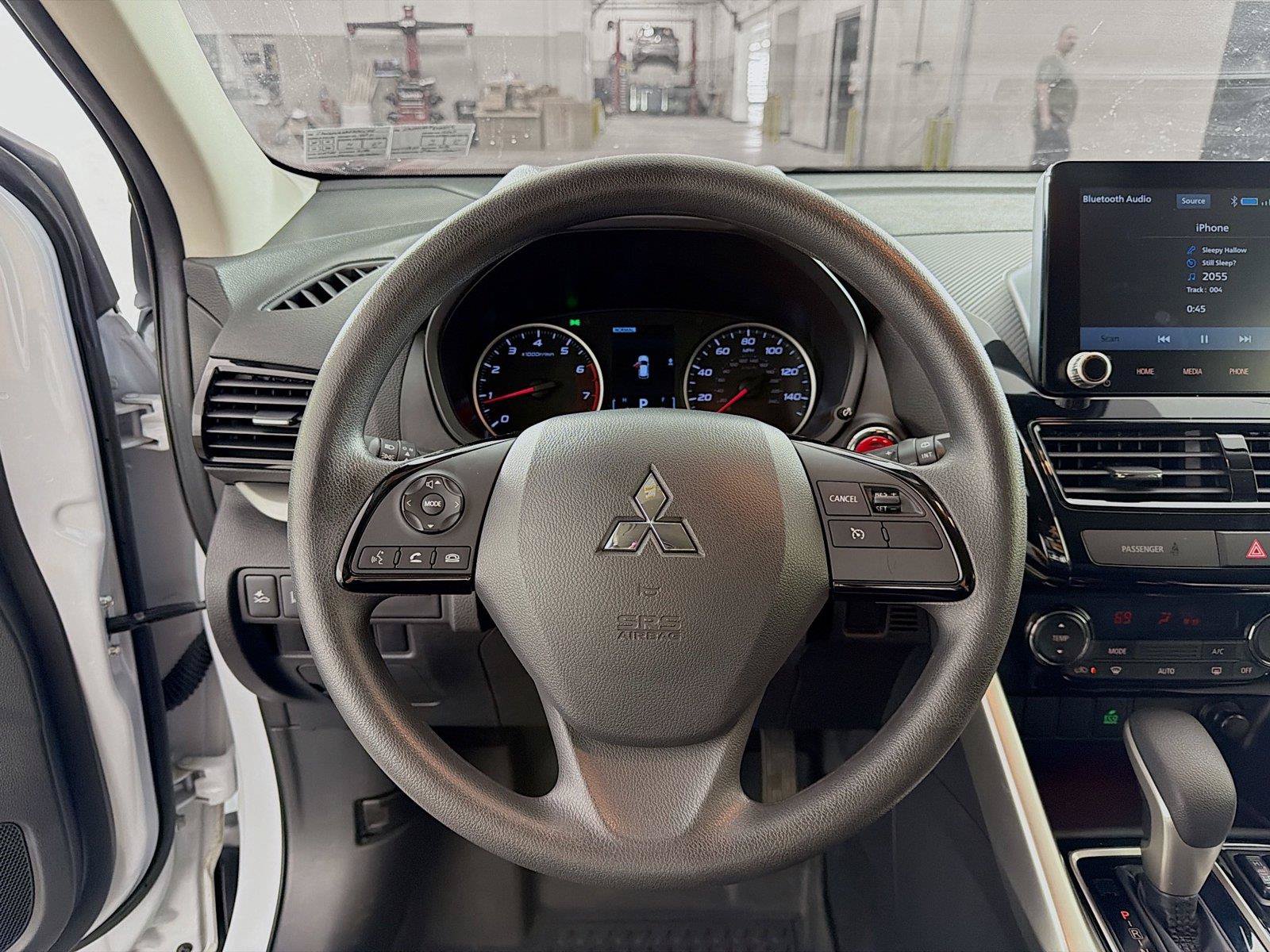 Used 2024 Mitsubishi Eclipse Cross Ralliart AWD/4WD image 3