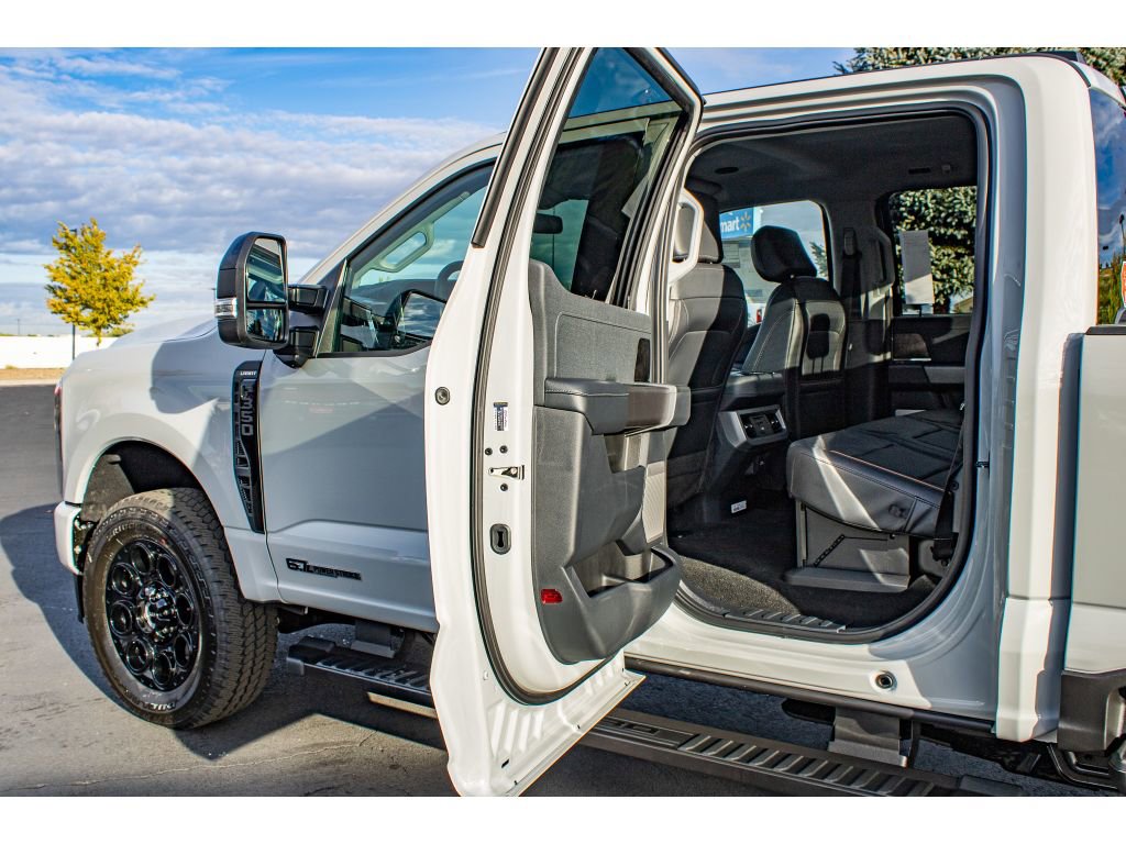 New 2026 Ford F350 Lariat image 44