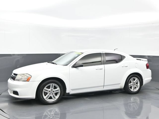 Used 2014 Dodge Avenger SE w/ Sport Appearance Group FWD image 2