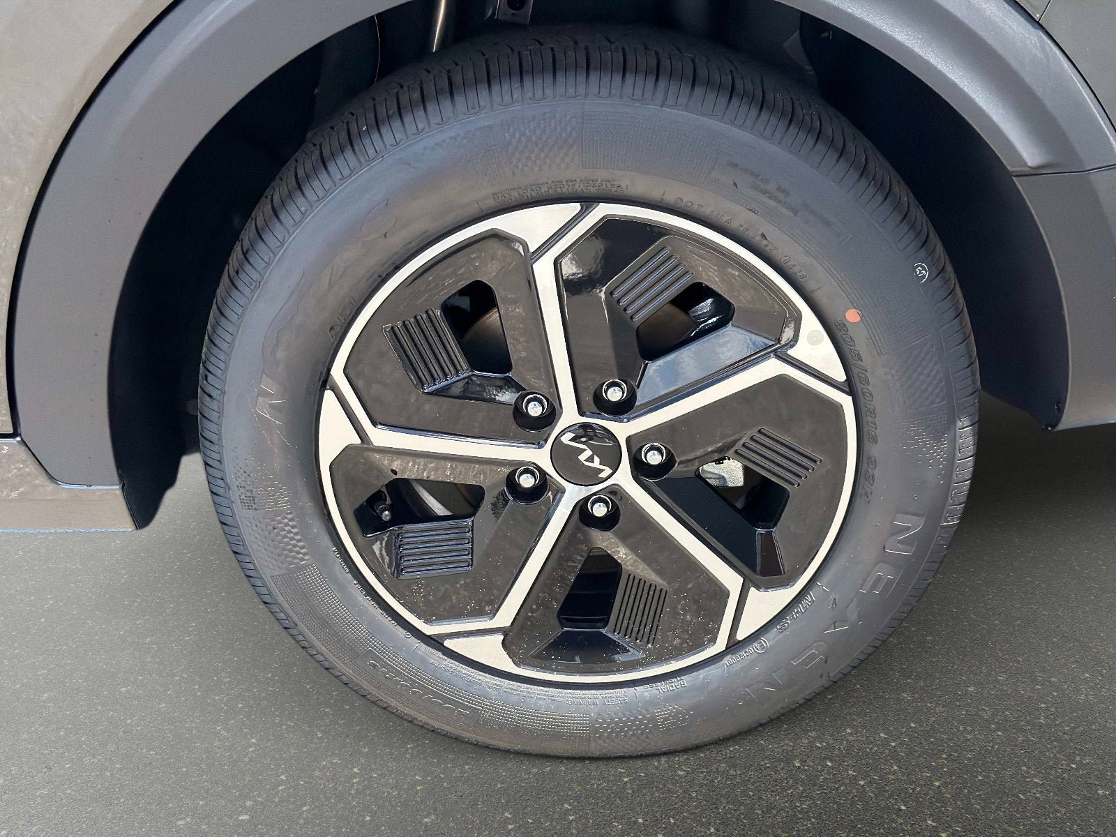 New 2026 Kia Niro LX FWD image 9