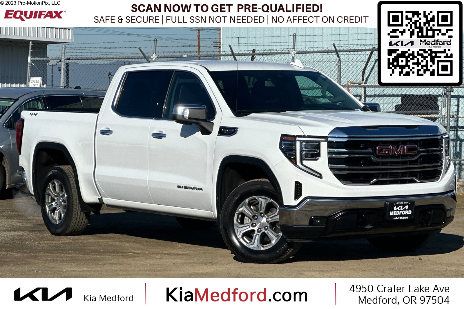 Used 2024 GMC Sierra 1500 SLT image 1