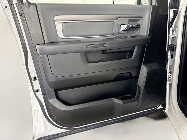Used 2022 RAM 1500 Classic SLT RWD image 12