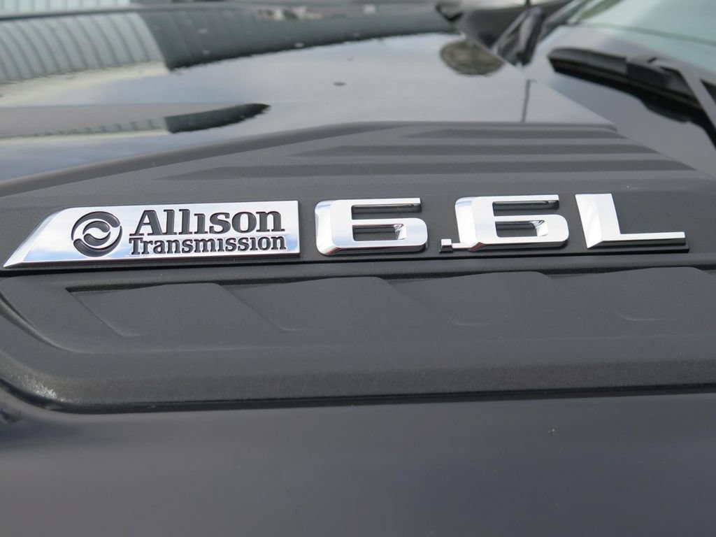 Certified 2025 Chevrolet Silverado 2500 Custom w/ Custom Value Package AWD/4WD image 9