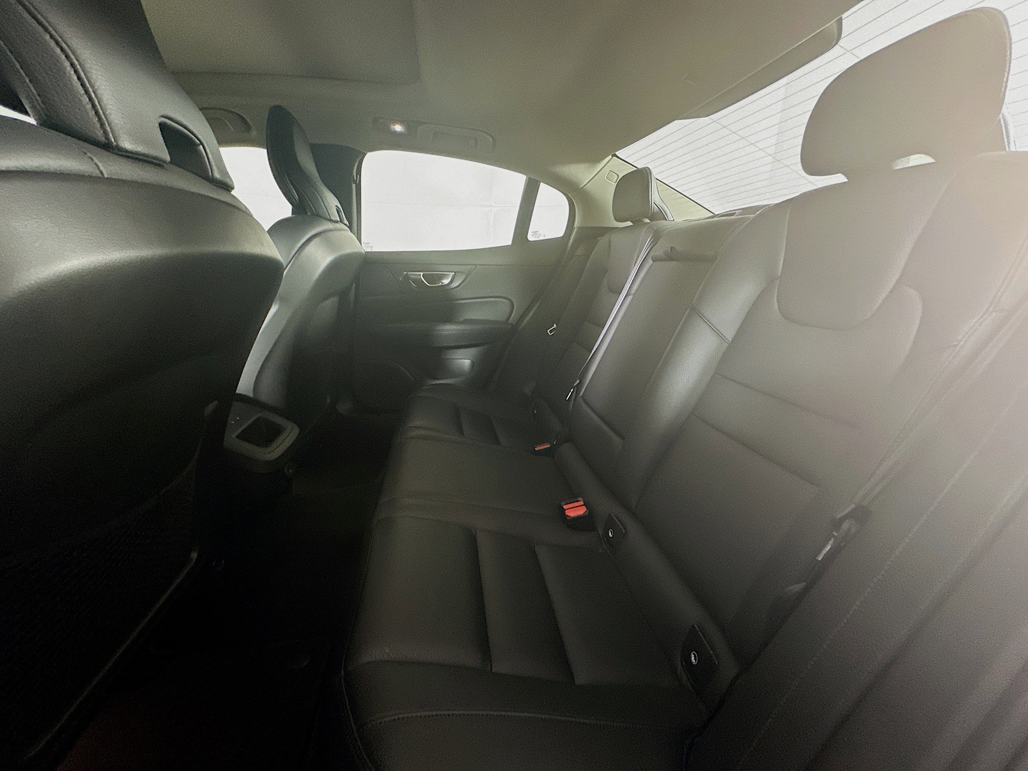 Used 2025 Volvo S60 B5 Plus image 28