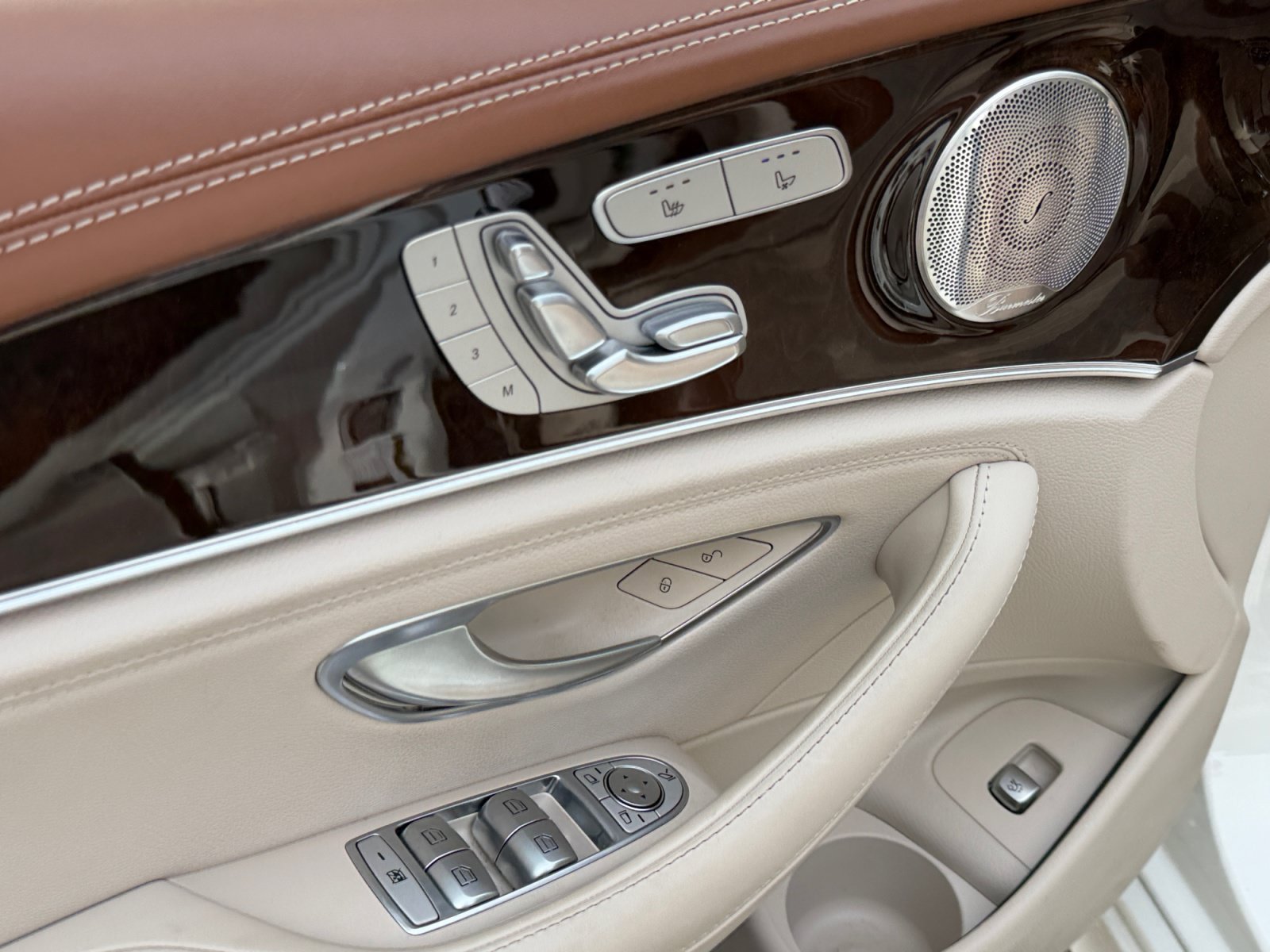 Used 2022 Mercedes-Benz E 450 4MATIC Sedan image 13