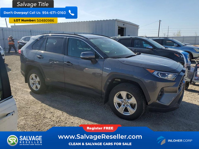 Used 2021 Toyota RAV4 XLE w/ XLE Grade Weather Package AWD/4WD image 5