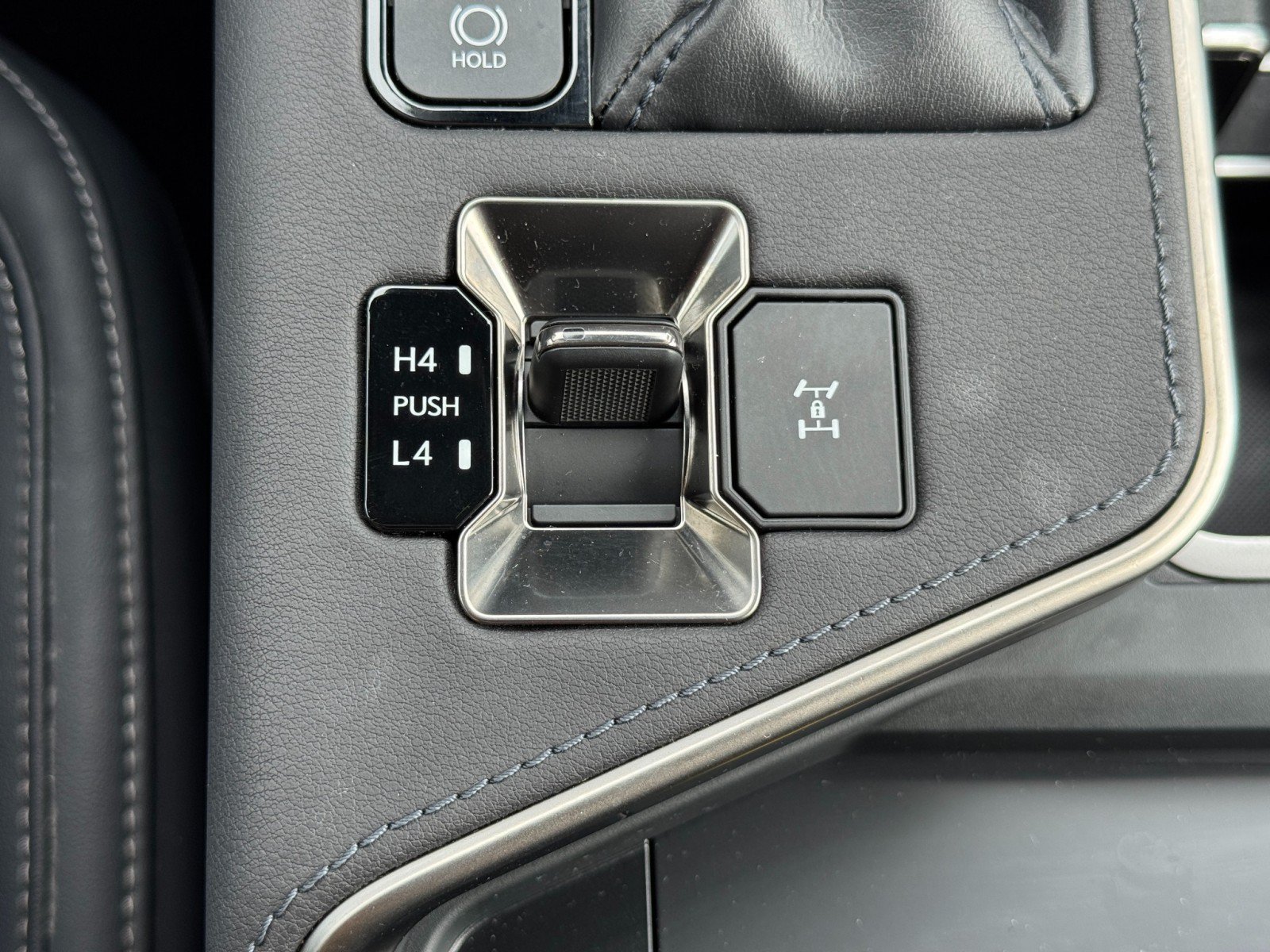 Used 2024 Lexus GX 550 w/ Cold Area Package AWD/4WD image 33