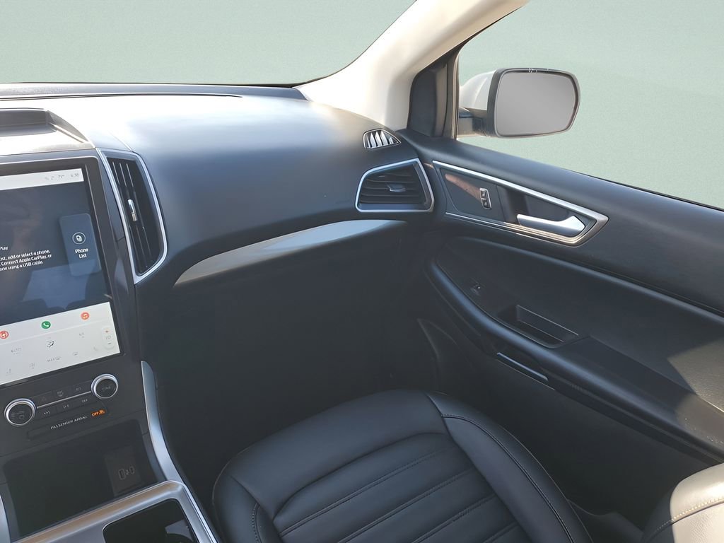 Used 2024 Ford Edge SEL image 11