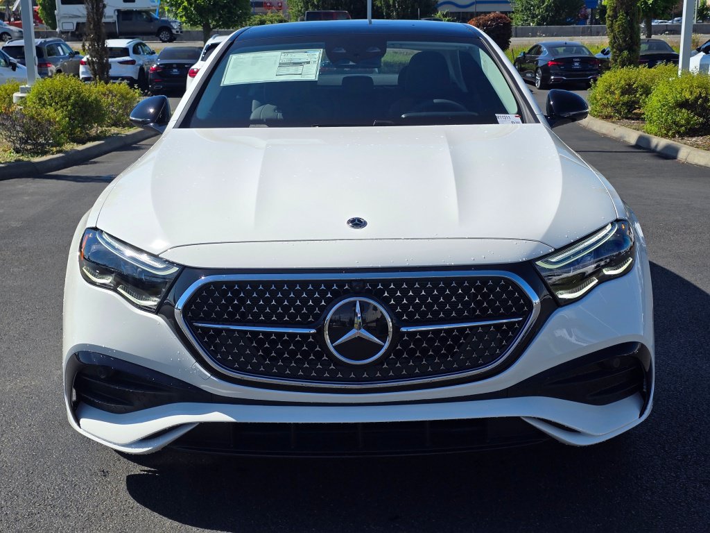 New 2026 Mercedes-Benz E 350 4MATIC Sedan image 9