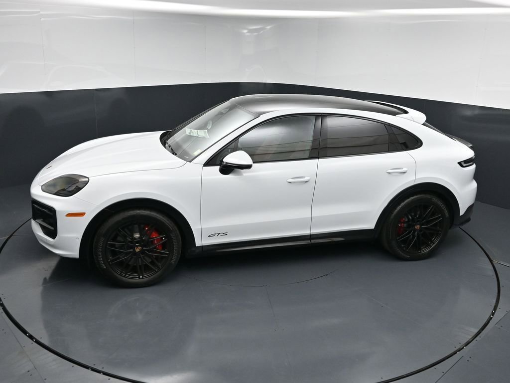Used 2026 Porsche Cayenne GTS image 13