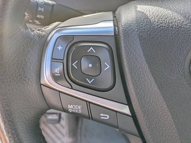Used 2017 Toyota Camry XLE w/ Convenience Package FWD image 22