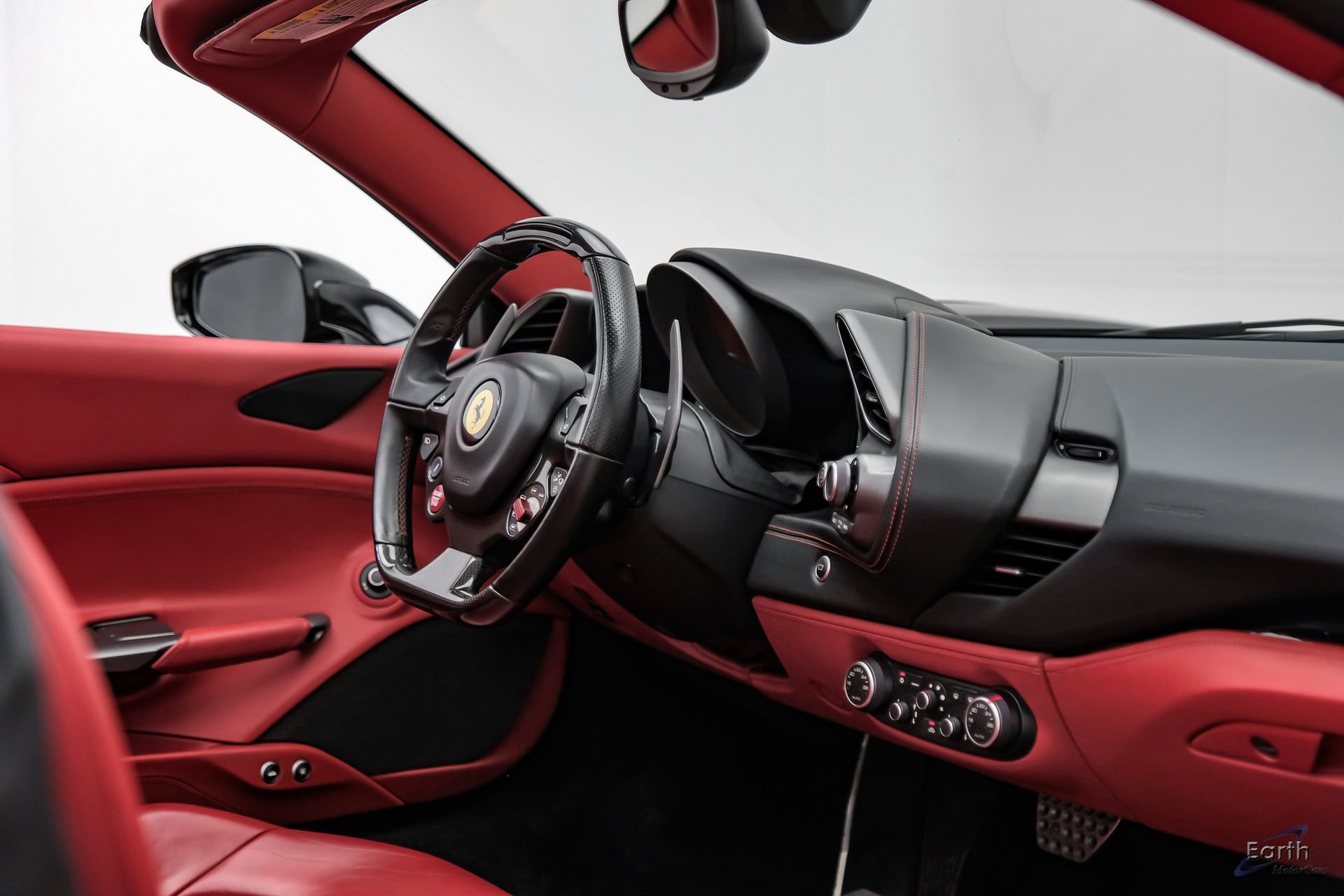 Used 2018 Ferrari 488 Spider RWD image 61